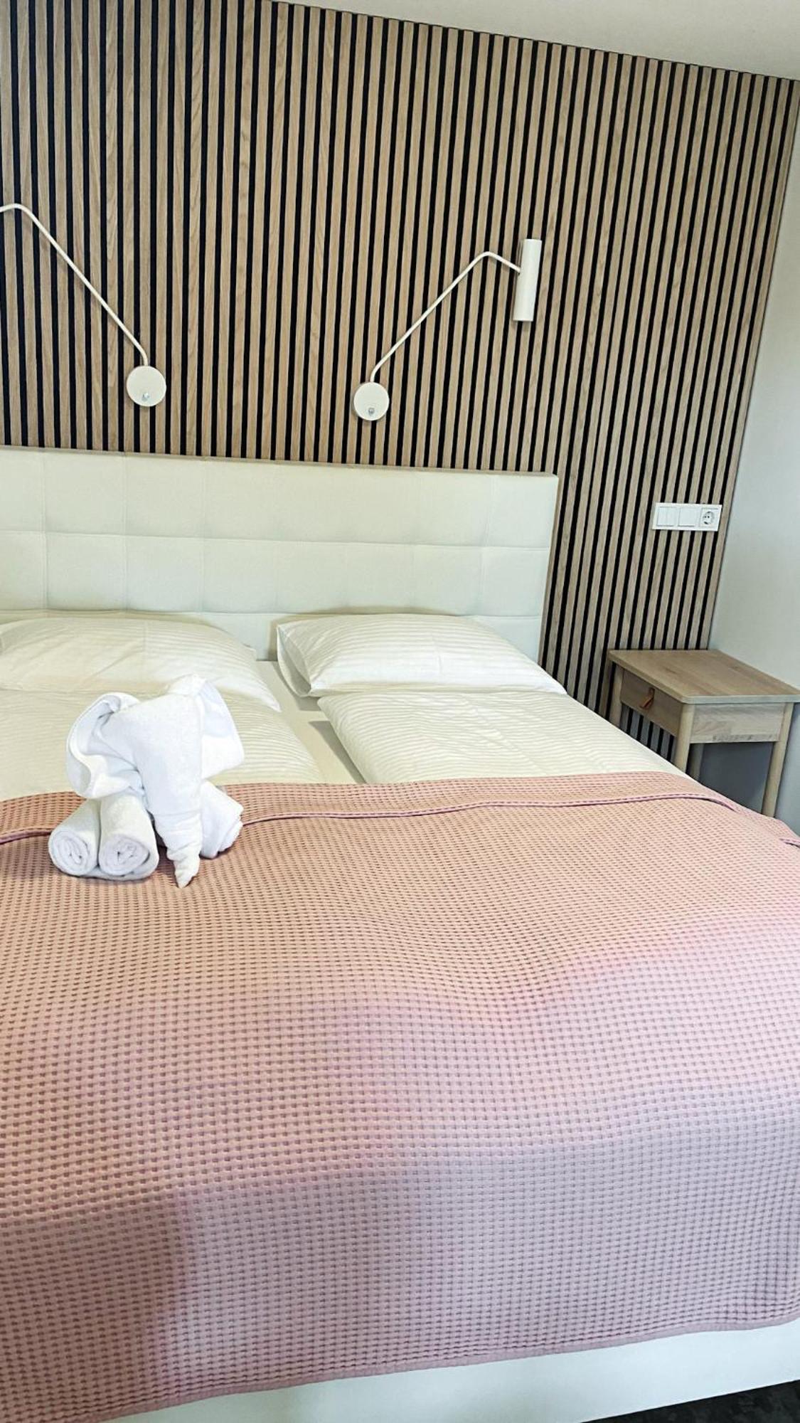 Skipalaekur Farm Apartments 에질스타지르 외부 사진